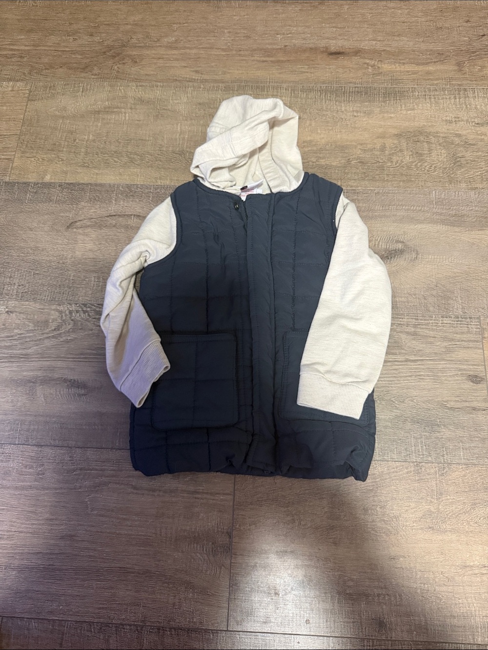 Tommy Bahama Kids Quilted Hooded Jacket in Navy and Cream